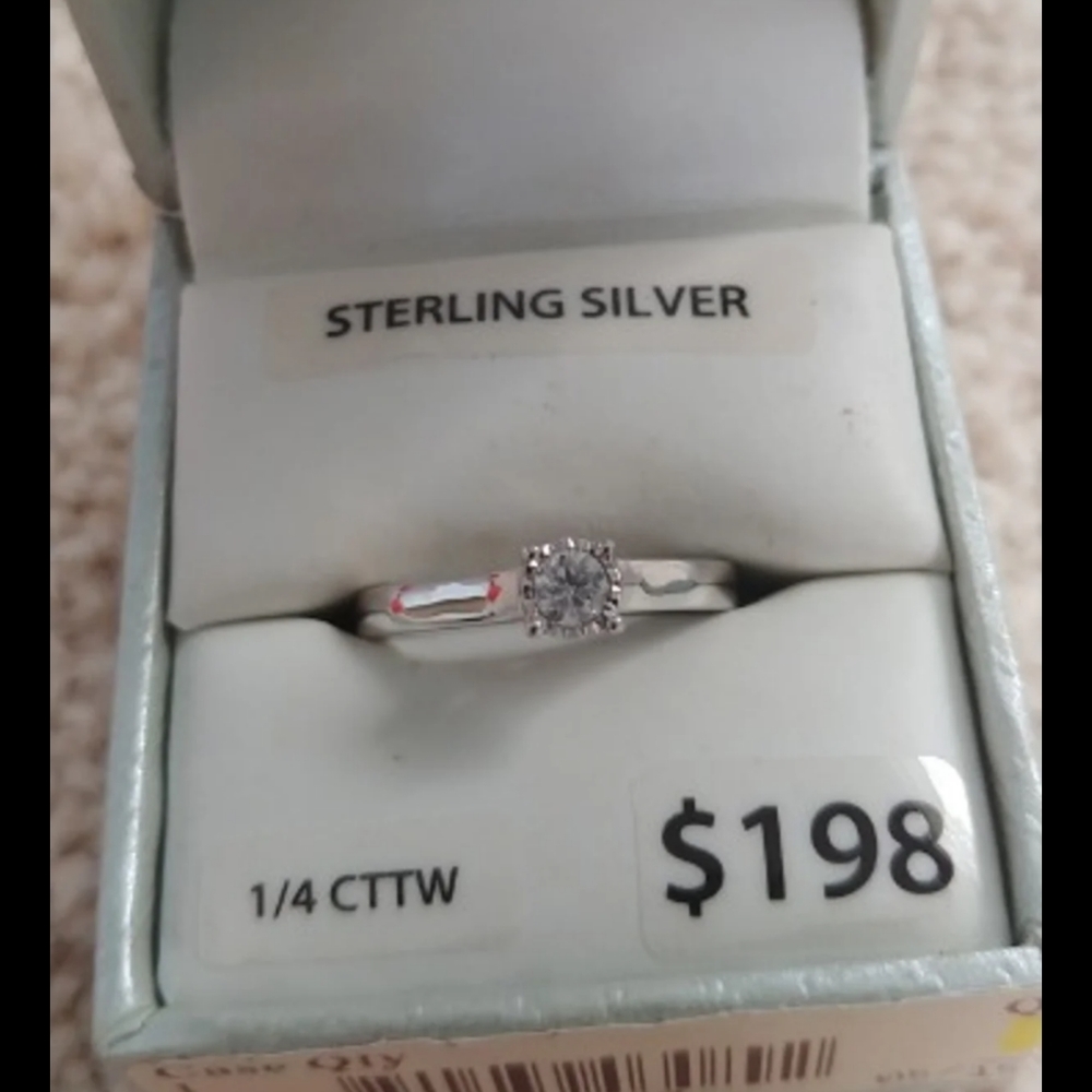 Trumiracle diamond ring